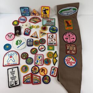 Girl Scouts Vintage Mixed Lot Badges/Patches and Pins